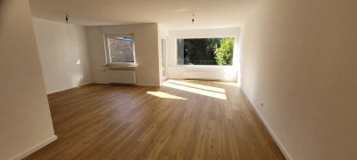 Modernisierte Doppelhaushälfte mit Garten in Frechen-Bachem