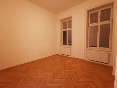 SANIERTER 3-ZIMMER-ALTBAU - UNBEFRISTET!