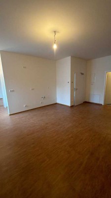 Moderne 2-Zimmer Wohnungen mit Balkon im 2. und 3. OG in Hof Innenstadt