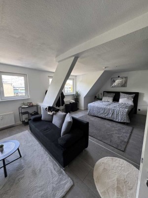 Modernisierte 1-Zimmer-Wohnung mit Einbauküche in Krefeld