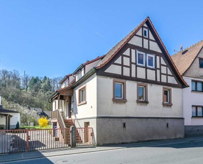 Großer Garten gefällig?  - EFH in Partenstein zvk., Bj ca. 1860/1955, ca. 150 m² Wfl.
