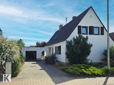 Charmantes Einfamilienhaus mit Flair und großem Südgrundstück!