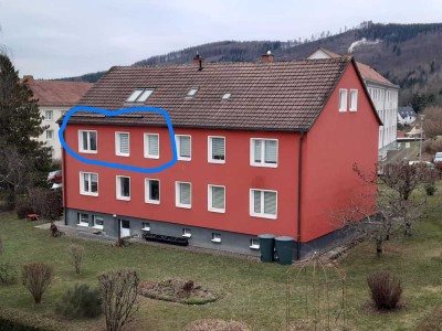 Charmante 2-Raum-Wohnung mit Einbauküche in Suhl – Lautenberg