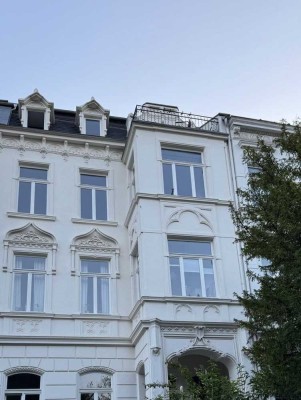 Schöne Altbauwohnung in bester Südstadtlage