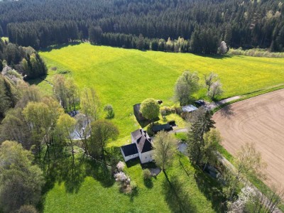 traumhafte Alleinlage in idyllischer Natur