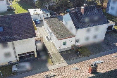 Eigenheim mit Garten, Garage und 2 Freistellplätzen in Bad Dürrheim