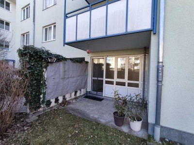 2-Zimmer-Erdgeschosswohnung mit Terrasse und EBK in Germering