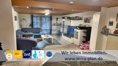 VERMIETETE 2-ZIMMER ERDGESCHOSSWOHNUNG IN EINEM ZWEIFAMILIENHAUS