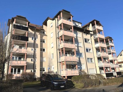 HAS-DISTELFELD: Gemütliche 1 Zimmer-Wohnung (bisher als Laden genutzt) mit Südwestloggia und Kfz-S