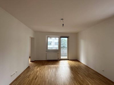 3,5-Zimmer-Wohnung mit Loggia und Parkplatz