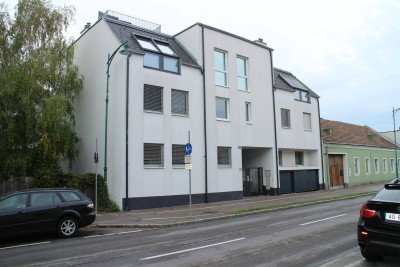 Neubau Zweizimmer Maria Lanzendorf mit neuer Küche und Badewanne