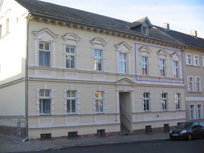 GROßE, HELLE 3½-RAUM-WOHNUNG, 93M², IN GRÜNDERZEIT-ALTBAU, SANIERT