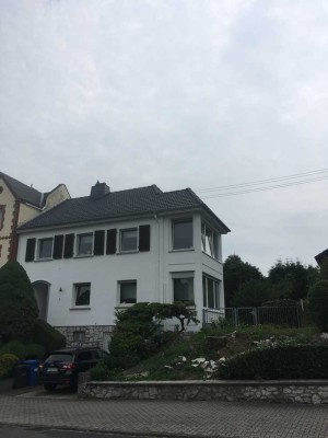 Einfamilienhaus mit EBK, Balkon und Garten zentral gelegen in Hadamar