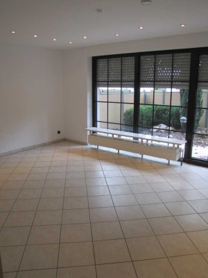 Ansprechende 2-Zimmer-EG-Wohnung mit Terrasse in Nord-Borchen