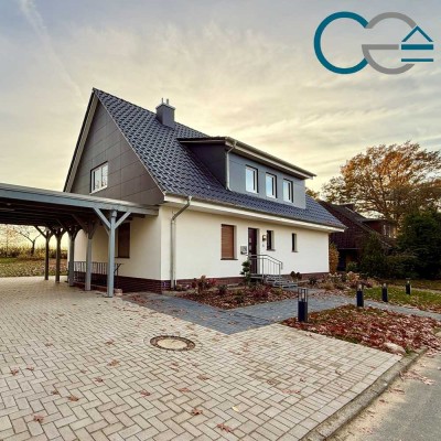 Modernes Wohnen im Grünen! Stilvoll kernsaniertes Einfamilienhaus mit viel Platz für die Familie!