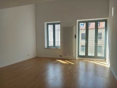 living smart - Großzügige Maisonette-Wohnung mit 3,5-Zimmern und neuer Einbauküche
