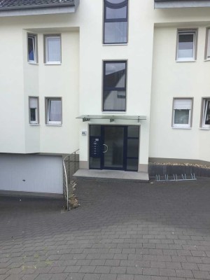 Neuwertige Wohnung  mit Balkon und Garten  in Köln Esch