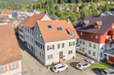 ++ Top Anlageobjekt - Mehrfamilienhaus mit Gewerbefläche ++