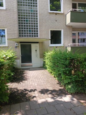 Großzügige 3 Zimmerwohnung zentral und doch im Grünen