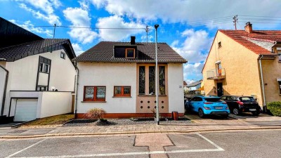 Ein Haus, das Charakter zeigt – gepflegt, charmant und mit Wiedererkennungswert