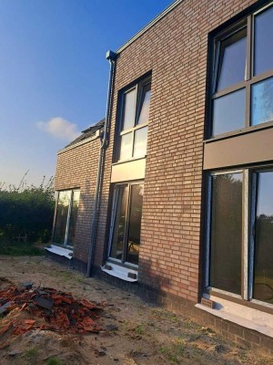 Exklusive Architekten-Doppelhaushälfte zu vermieten in Prisdorf nähe Pinneberg