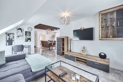 Hochwertige 3-Zimmer Wohnung
mit Balkon und Stellplatz