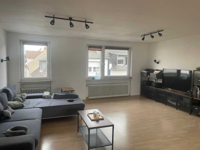 Großzügige 2-Zimmer-Wohnung mit Einbauküche und Dachterrasse in zentraler Lage von Andernach