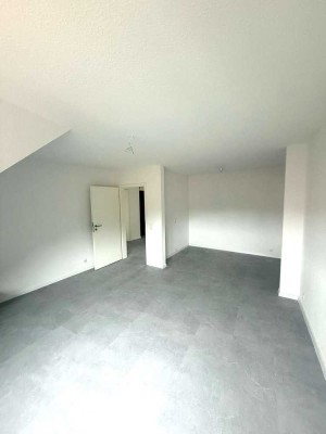 Einziehen & Wohlfühlen: Sanierte 3-Zimmer Dachgeschosswohnung in Langenhagen!