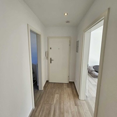 Helle 3-Zimmer Dachgeschosswohnung mit Balkon in Wolfsburg-Rabenberg