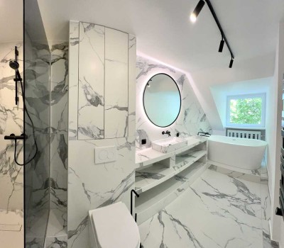 Penthouse Alt-Oberkassel / 2
Südbalkone / Erstbezug / Direkt vom Eigentümer Wildenbruchstraße 7