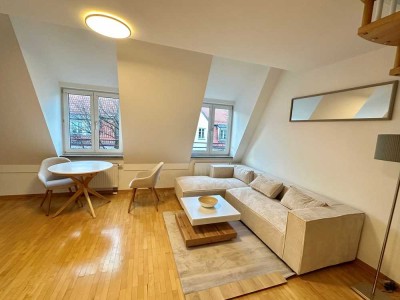 Moderne & möblierte 2,5-Zimmer-Dachgeschosswohnung in ruhiger Bestlage München-Neuhausen