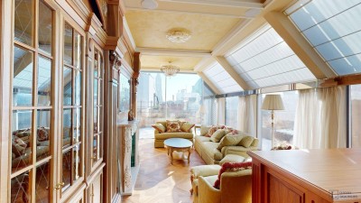 Masterpiece // Elegant Penthouse with Panoramic Views of St. Stephen's Cathedral