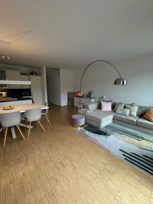 Gepflegte 2-Zimmer Wohnung mit Balkon im 3. OG in Hamburg-Rotherbaum