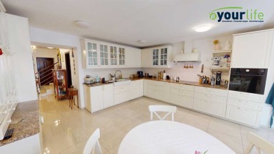 Modernes Einfamilienhaus & entwicklungsfähiges Wohn- und Geschäftshaus im Herzen von Kempten