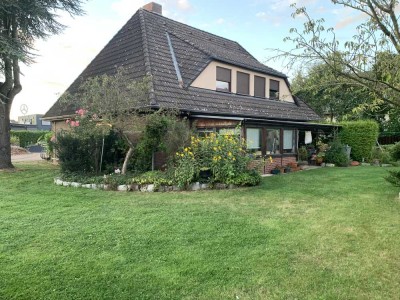 Gepflegtes Einfamilienhaus mit 7 Zimmern in Pattensen