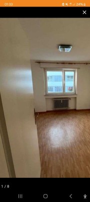 530 Warm € - 17 m² - 1.0 Zi.
Schönes Zimmer in 3er WG 
Perfekte Lage, wunderschöner Ausblick