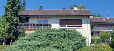 Gepflegtes Einfamilienhaus mit Einliegerwohnung zu verkaufen