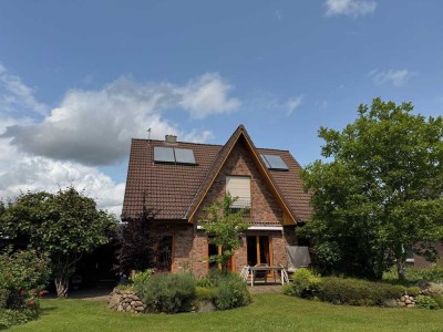 Schönes Einfamilienhaus in familienfreundlicher Lage in Lutzhorn