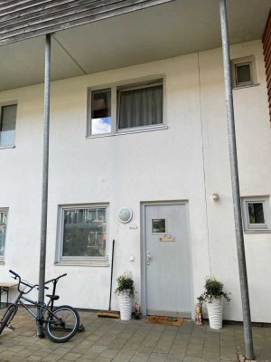 4 Zimmerwohnung über drei Ebenen mit kleinem Garten