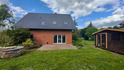 Erstbezug nach Sanierung: Günstiges 5-Raum-Einfamilienhaus in Wanzleben-Börde Domersleben