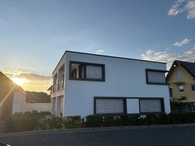 Schickes, modernes und Helles Haus in Roßtal
