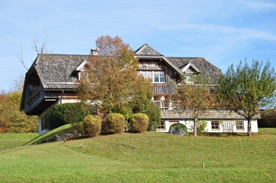 Repräsentatives Einfamilienhaus in Grünruhelage, sonnig, Seenähe, Jagdhaus