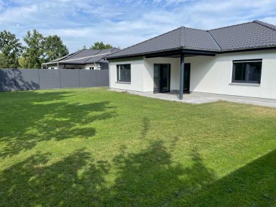 Neubau Erstbezug, schicker Bungalow in Wendeburg OT Ersehof