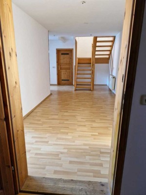 Maisonette Altbauwohnung 136m², 4-Zimmer auf 2 Etagen  in Riepen / Bad Nenndorf
