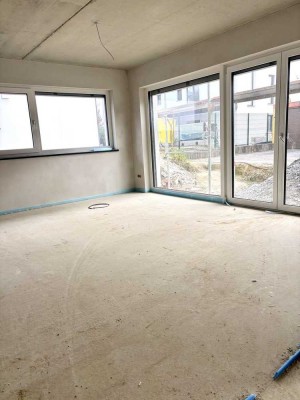 ERSTBEZUG - offen geschnittene Erdgeschosswohnung mit Terrasse!