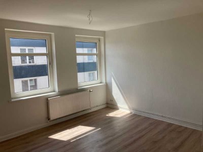 Helle, schöne 2 Zimmerwohnung mit Balkon zum 01.06.2025 neu vermietbar!