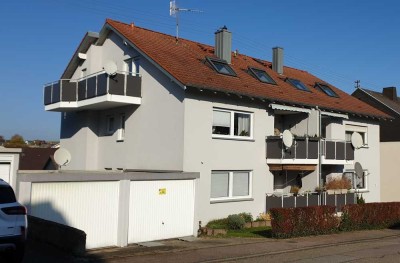 3 Zimmer Dachgeschoßwohnung mit Balkon und Einzelgarage