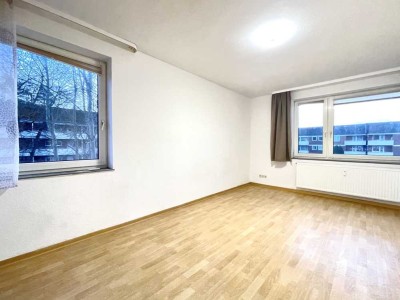 2- Zimmer-Wohnung mit neuer Einbauküche und Balkon!