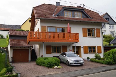 Gepflegtes 6-Zimmer-Haus in Bruchhausen. Perfekt für die Familie.