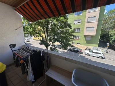 Bezugsfrei: 3-Zi. nahe Hölderlinplatz in der Rosenbergstraße mit Balkon